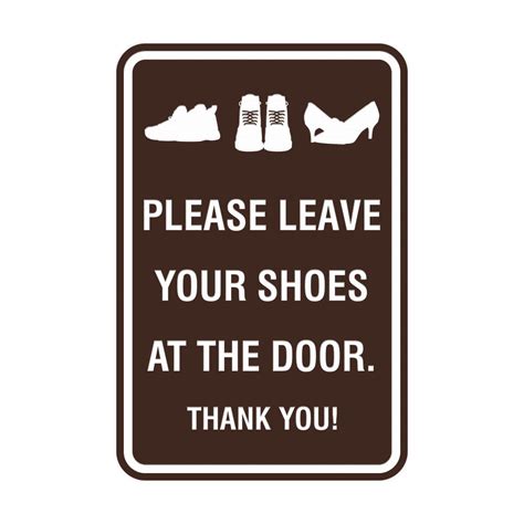 Portrait Round Please Leave Your Shoes At The Door Thank You Sign With