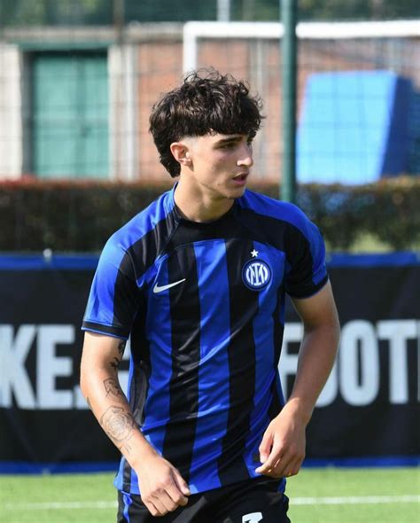 Chi è Matteo Cocchi il 2007 titolare nell Inter Primavera di Chivu