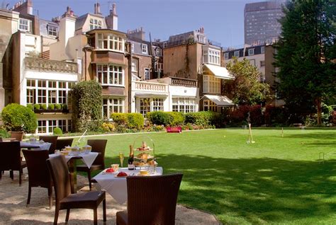 The Chelsea Flower Show and The Goring | The Arbuturian