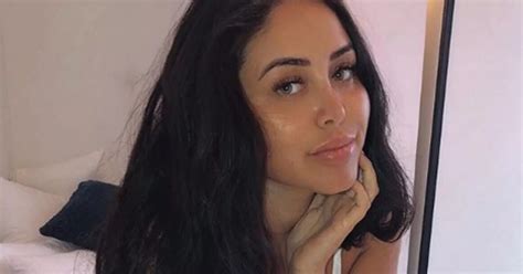 Pregnant Marnie Simpson Shows Off Naked Baby Bump And Reveals She S Chosen Name The Mirror