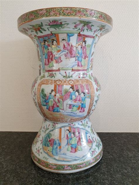 Vase 1 Porcelaine Canton Famille Rose Gu Shape Catawiki