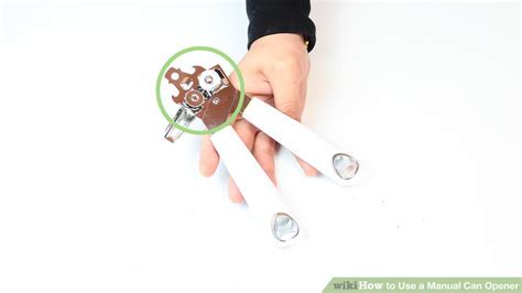 3 Ways to Use a Manual Can Opener - wikiHow