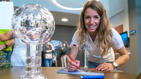 Marta Bassino Madrina Di Spazzamondo Noi Ospiti Del Luogo In Cui