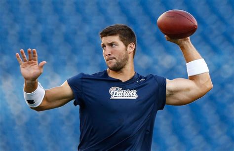 Tebow Time? Former QB Works Out With NFL Team, Eyes Return As Tight End