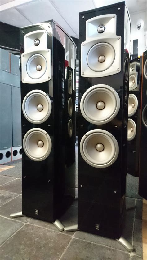 Yamaha NS-555 | Audio & HiFi | TV-Audio.fi