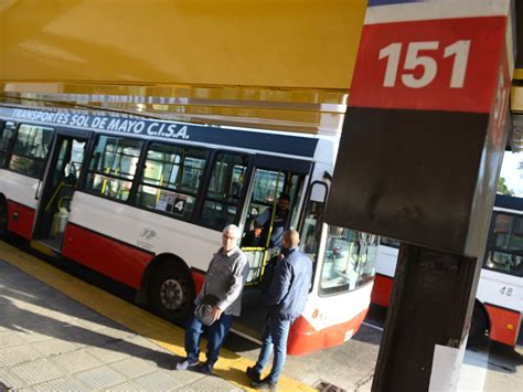 No habrá paro nacional de colectivos este martes el Ministerio de