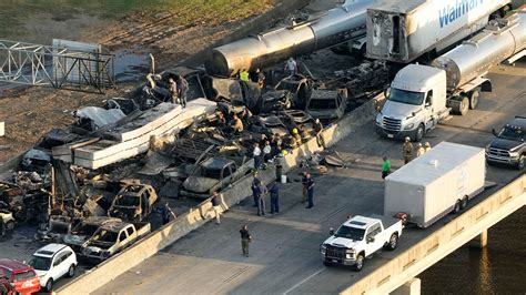 Horrifying Video Shows 158 Car Pile Up That Left 7 Dead And 25 Injured With Burnt Cars Left