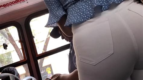 Culona en metrobús XVIDEOS