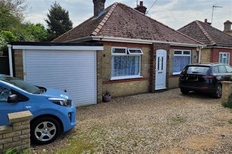 3 Bedroom Detached Bungalow For Sale In Church Road Wisbech Pe14 8af