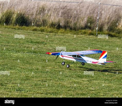 Radio controlled airplanes hi-res stock photography and images - Alamy