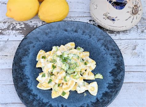 Ecco La Ricetta Delle Farfalle Al Limone Con Zucchine E Menta Su