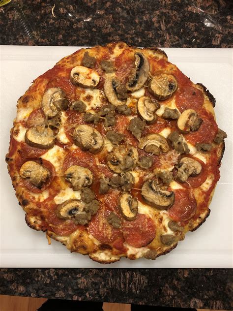 Pepperonisausagemushroom Rpizza