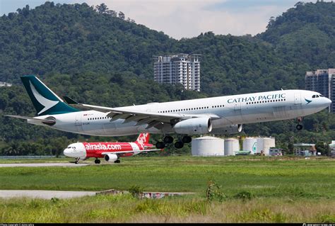 B Lae Cathay Pacific Airbus A Photo By Azimi Iahra Id