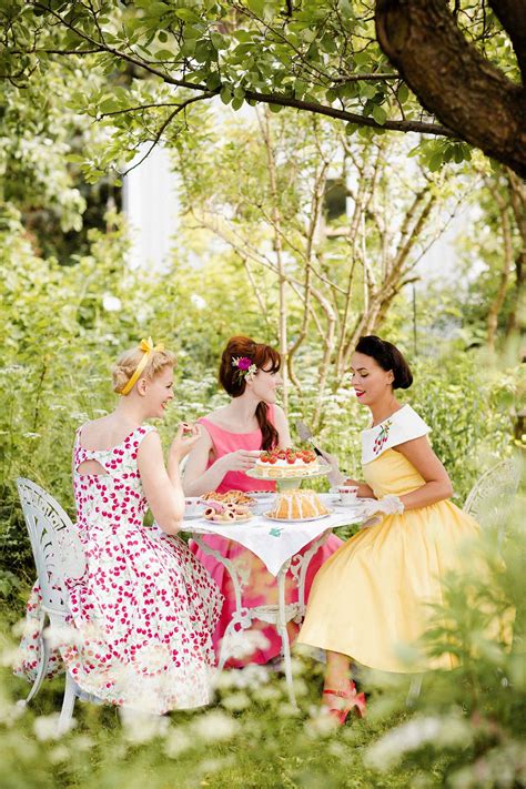 19 Garden Clothes Ideas For This Year | SharonSable
