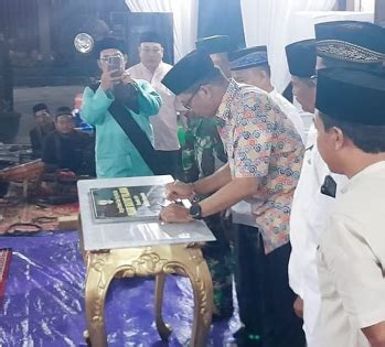 Usai Tandatangani Prasasti Wali Kota Andi Harun Ingatkan Sejarah Pasar