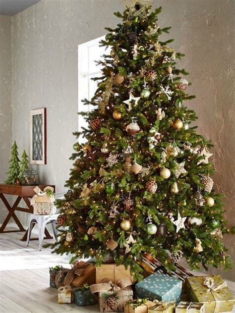 20 Luxury Gold Christmas Trees Decor For Sparkling Holidays Homemydesign