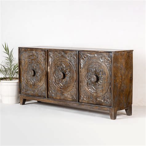 Brown Carved Sideboard Chisel And Log