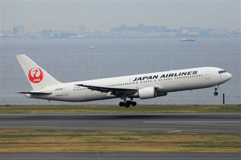 日本航空 Boeing 767 300 Ja8398 羽田空港 航空フォト By フッ軽の極美さん 撮影2016年03月30日