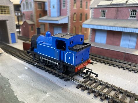 Triang R355 0 4 0 Tank Nellie No 7 Blue Rocket Railways