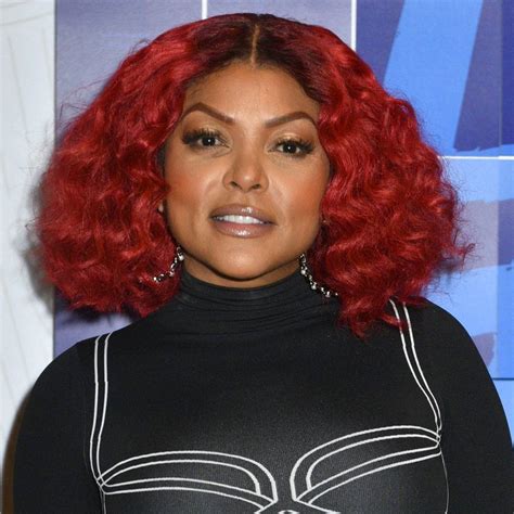 Download Taraji P Henson 2d Black Dress Wallpaper