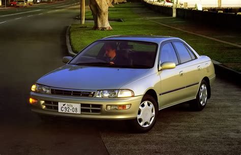 Toyota Carina — цена, фото, характеристики