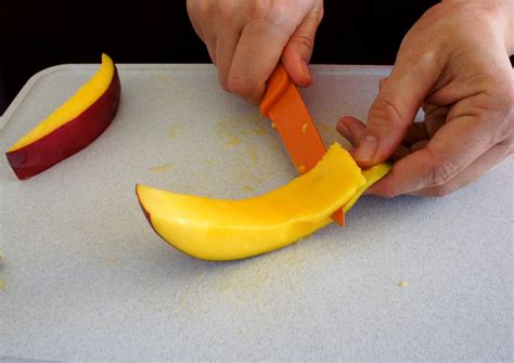 How To Cut A Mango - I Wash You Dry