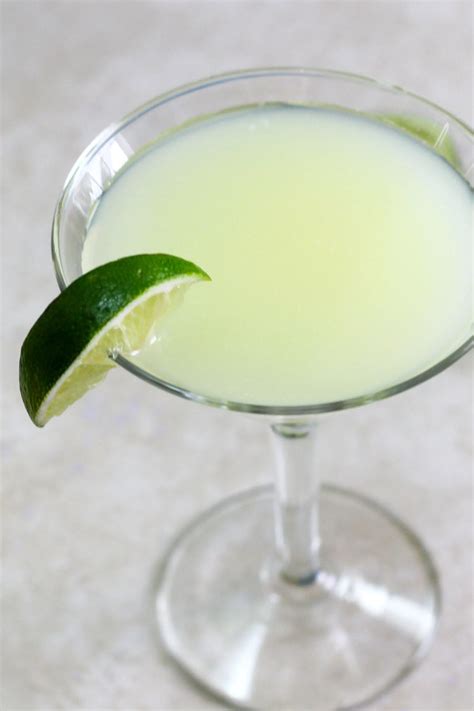 Daiquiri The Classic Rum And Lime Cocktail Mix That Drink