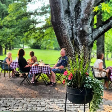 Toukokuun Parhaat Ravintolat Top Joukossa Uusia Ravintoloita