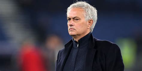 Mourinho esonerato non è più l allenatore della Roma