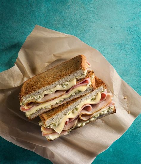 Rodilla añade a su carta la versión tradicional del sándwich cubano