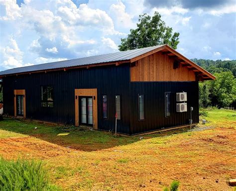 2000 Sq Ft Modern Farmhouse Barndominium in Northwest Arkansas Barndominium Floor Plans ...