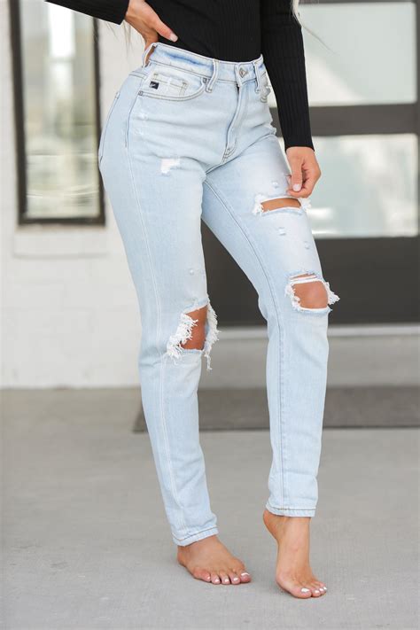 Kancan Ritta Light Wash Mom Jeans The Obsessions Boutique