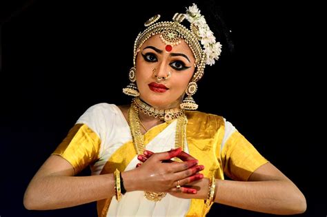 Mohiniattam Dance Costume