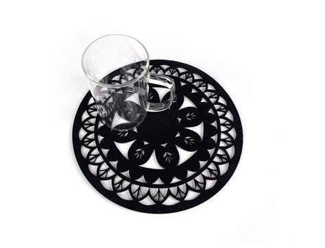 подставки для чашек и тарелок Цветы (черный) (FL284927) - feltmerch ...