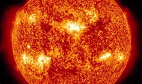 Nasa Libera Imagens In Ditas Do Sol Em Alt Ssima Defini O Curiosamente