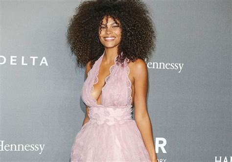 Tina Kunakey Alessandra Ambrosio Chiara Ferragni les décolletés les