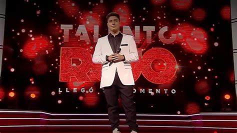 Talento Rojo El Conocido Imitador Joaquín Serrano Llega Para Cantar