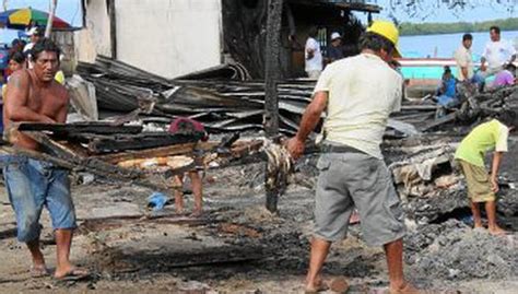 Incendio Deja Familias Damnificadas Peru Correo