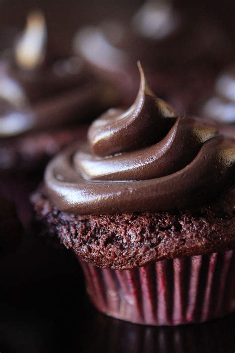 Must Try Recipes Brownie Batter Chocolate Fudge Cupcakes