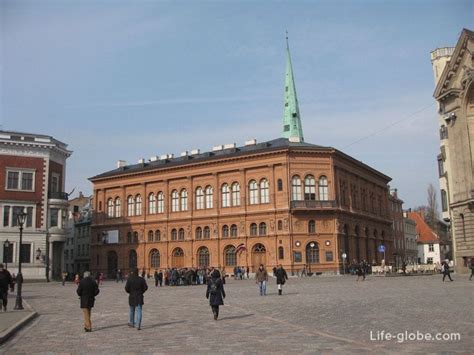 Домская площадь в Риге