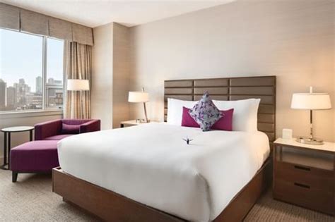 Coast Edmonton Plaza Hotel by APA | Downtown Edmonton Hotel