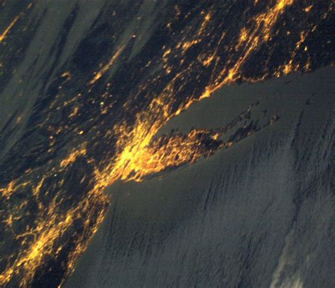 Нью йорк ночью из космоса - 95 фото