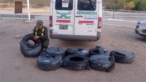 Secuestran Neum Ticos Y Kilos De Hojas De Coca