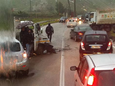 Incidente Sulla Palermo Agrigento Scontro Tra Due Tir Live Sicilia