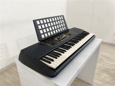 J Vendeu Teclado Yamaha Psr B