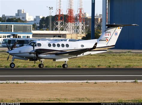 EC NFX Beechcraft B200GT King Air Eliance Javier Rodriguez