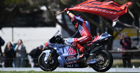 MotoGp Marc Marquez Vince Il Gran Premio D Australia Dopo Un Testa A