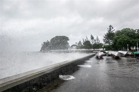 L'île Maurice en alerte à l'approche d'un cyclone