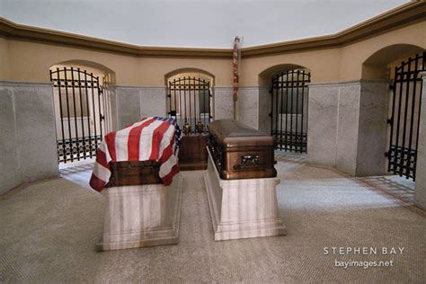 Photo The Crypt Of President And Mrs James A Garfield Garfield Monument Lake View Cemetery