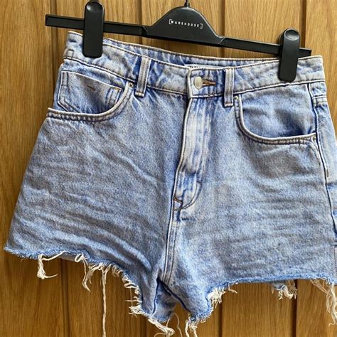 Zara Denim Shorts In Light Wash Worn A Handful Of Depop